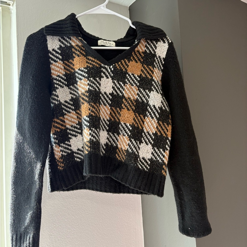 Plaid Black and Tan Women's Sweater